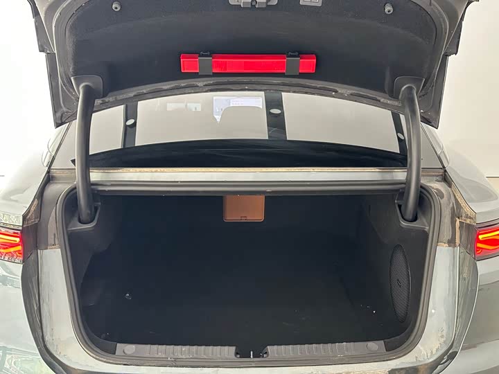 Фото 8 - BYD Han L