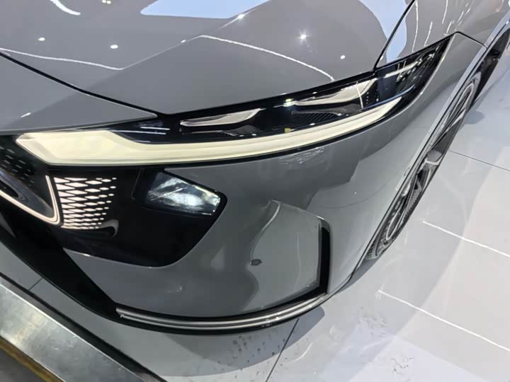 Фото 4 - Mazda EZ-6