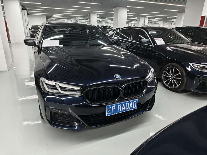 Фото 3 - BMW 5 Series