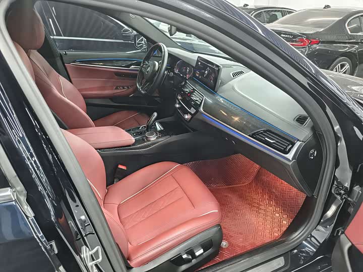 Фото 6 - BMW 5 Series