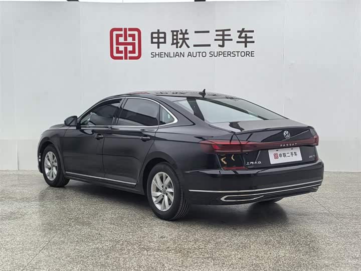 Фото 2 - Volkswagen Passat