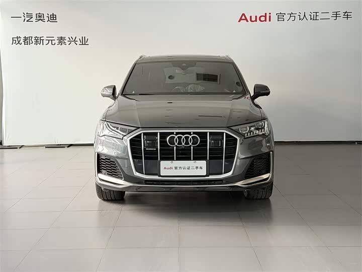 Фото 2 - Audi Q7
