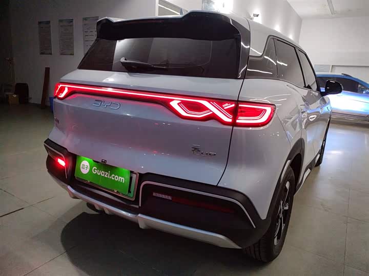 Фото 6 - BYD Yuan Up