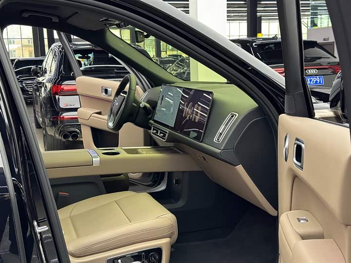 Фото 8 - LiXiang L9