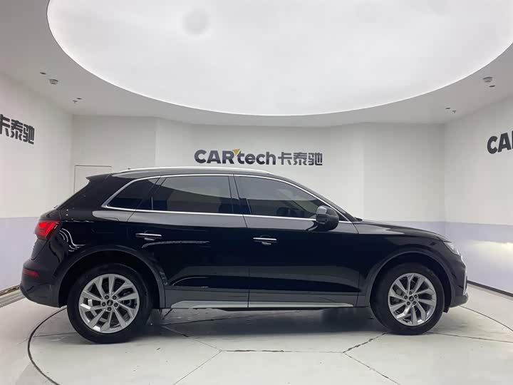 Фото 4 - Audi Q5L