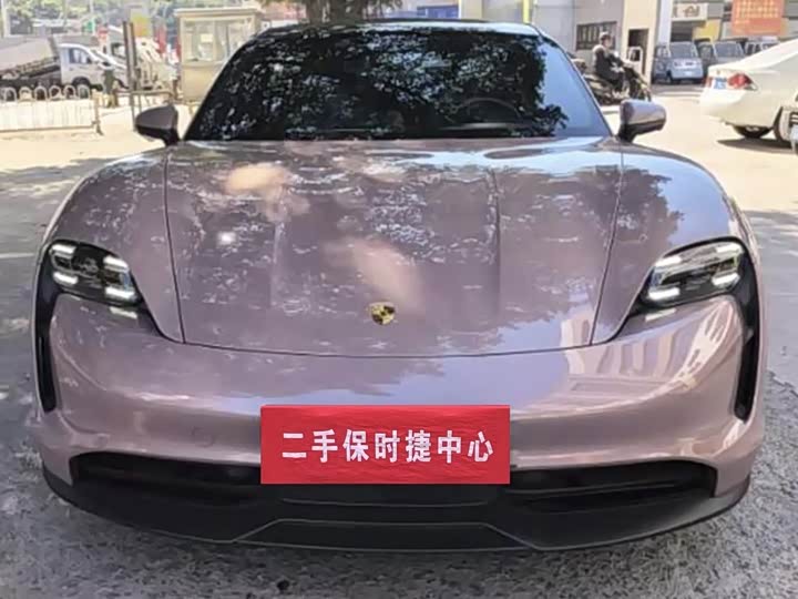 Фото 2 - Porsche Taycan