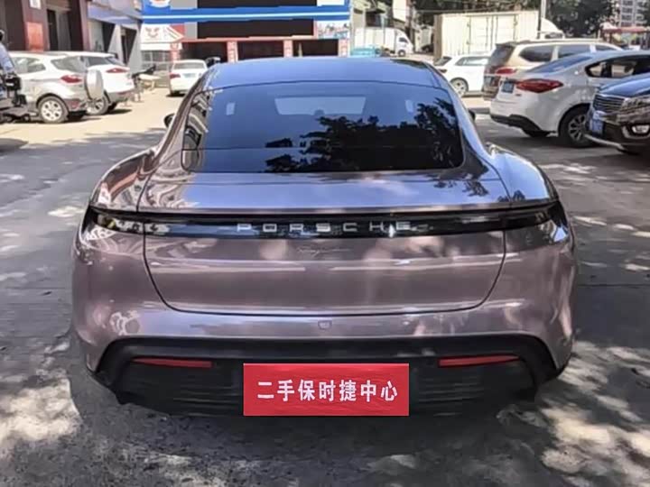 Фото 4 - Porsche Taycan