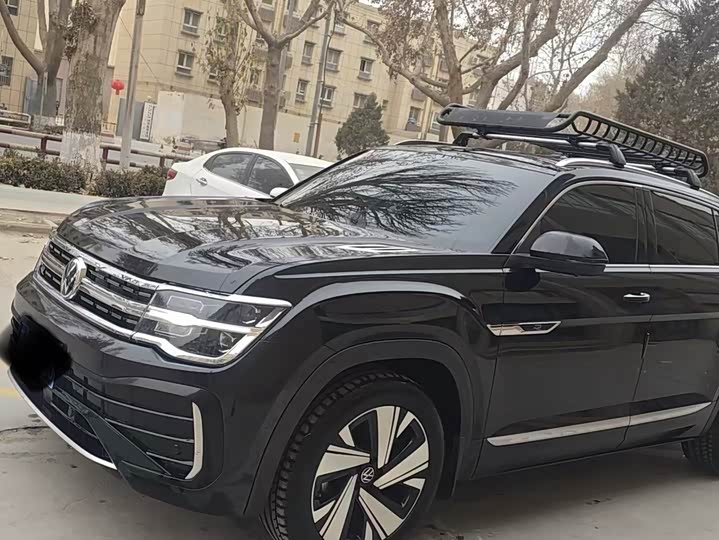 Фото 1 - Volkswagen Teramont X