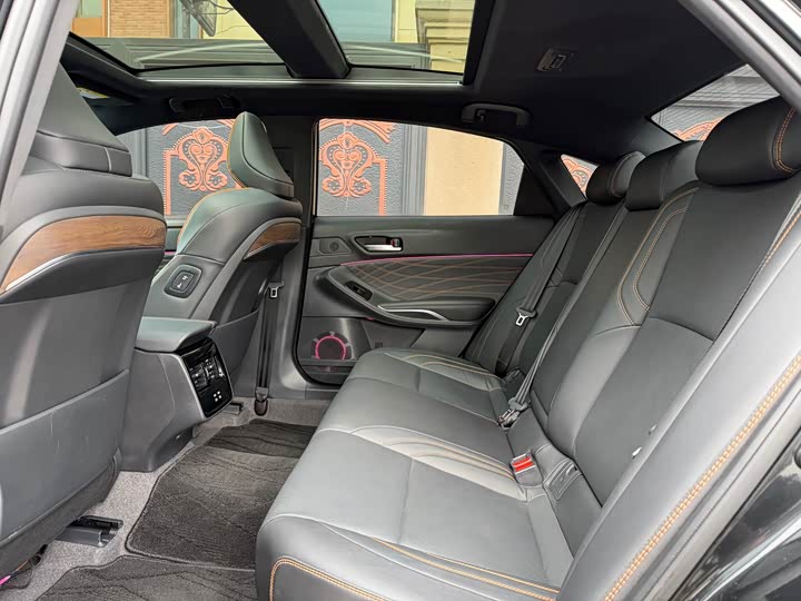 Фото 6 - Toyota Avalon