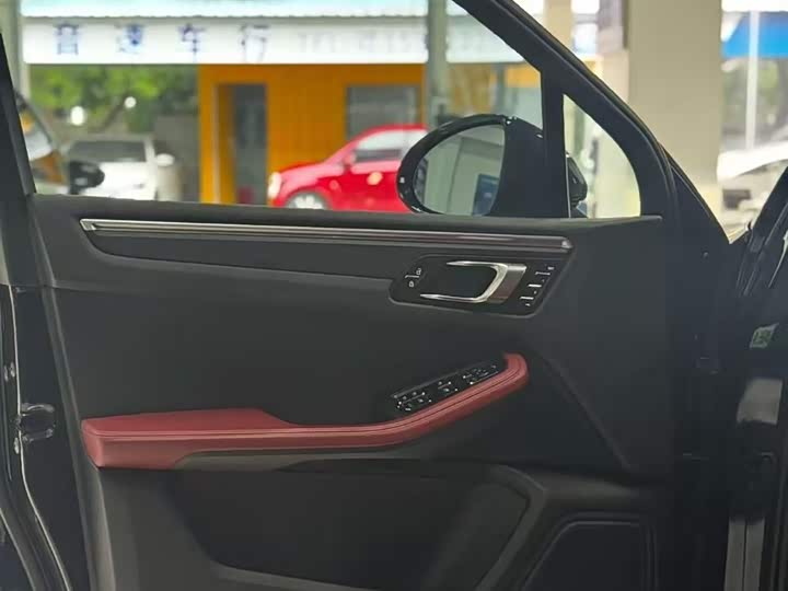 Фото 9 - Porsche Macan