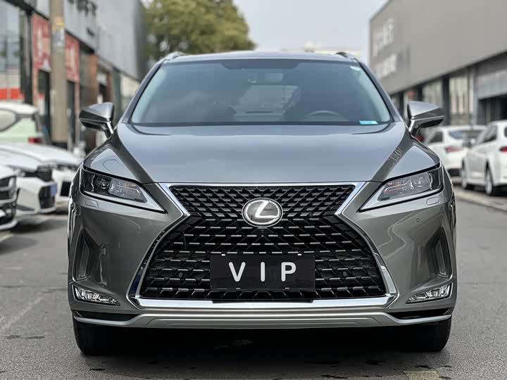 Фото 2 - Lexus RX
