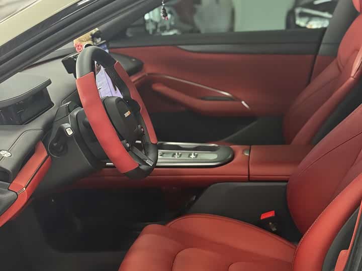 Фото 5 - Xiaomi SU7