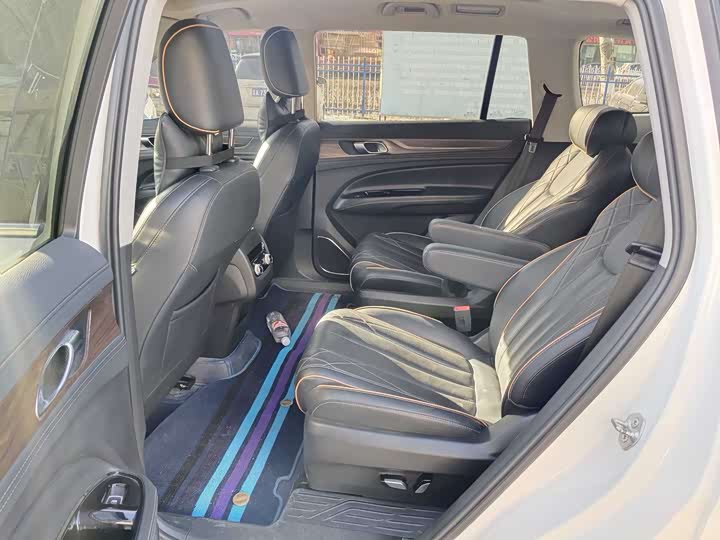 Фото 9 - Ford Equator