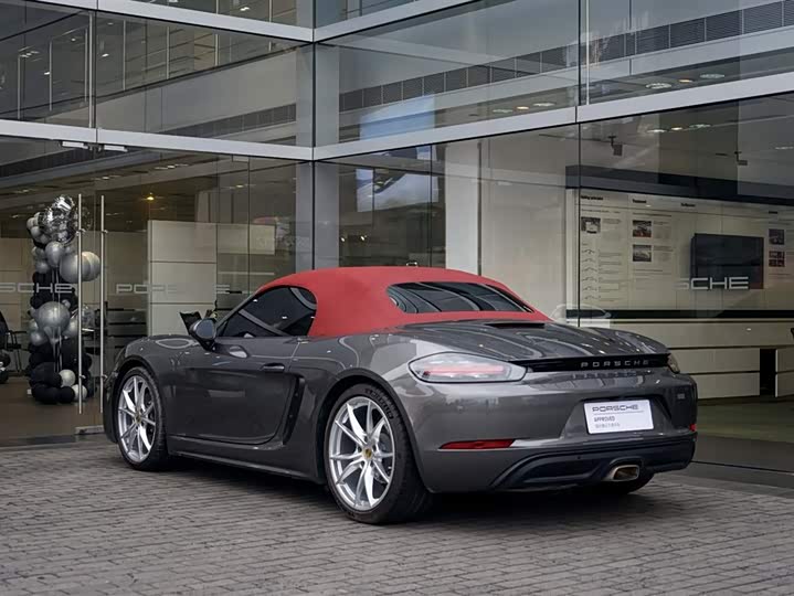 Фото 3 - Porsche 718