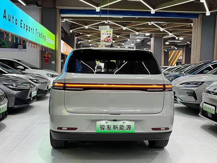 Фото 5 - Leapmotor C10