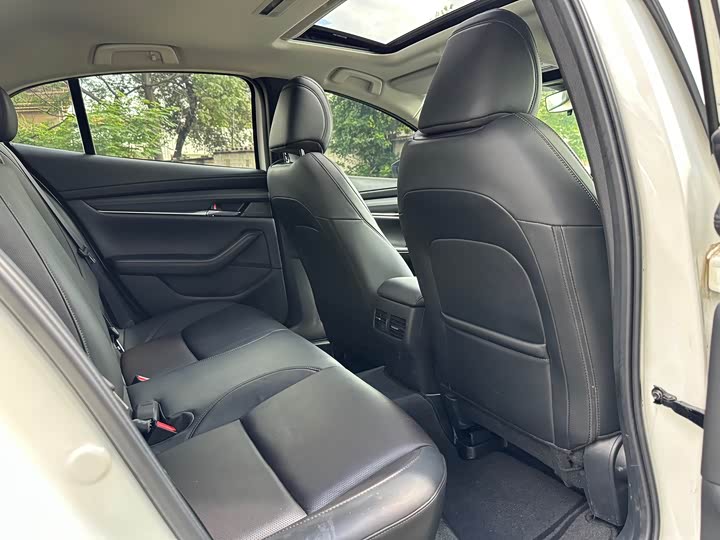 Фото 8 - Mazda 3 (Axela)