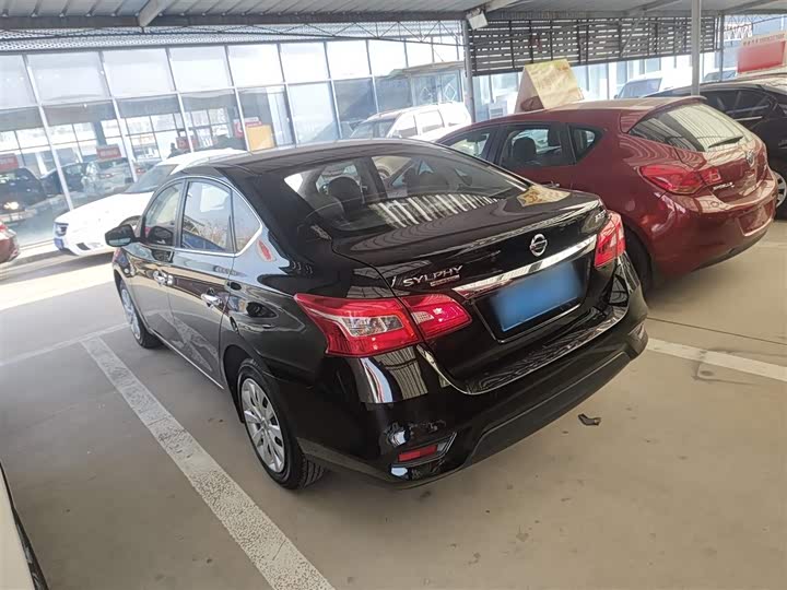 Фото 5 - Nissan Sylphy