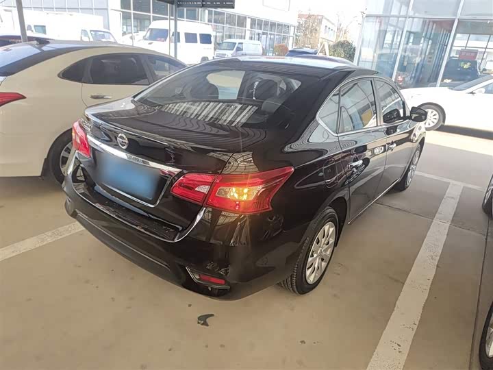 Фото 7 - Nissan Sylphy