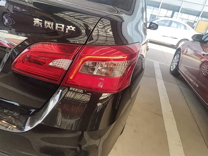 Фото 8 - Nissan Sylphy