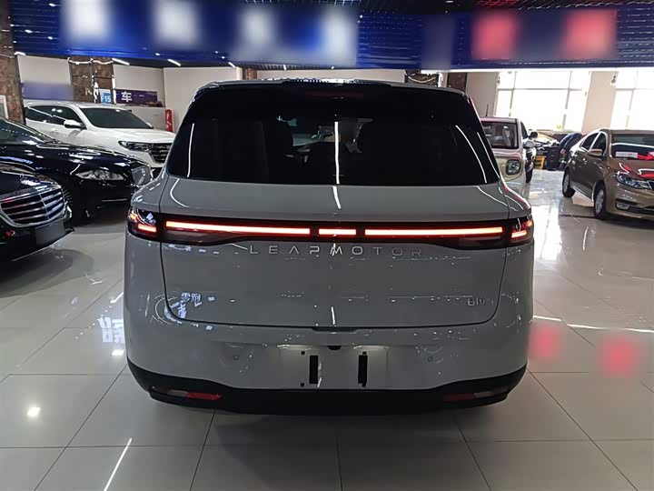 Фото 6 - Leapmotor B10