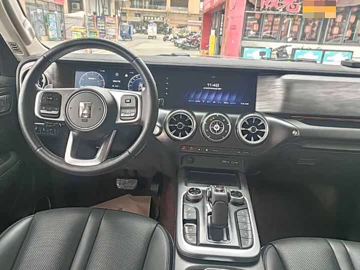 Фото 6 - Tank 300