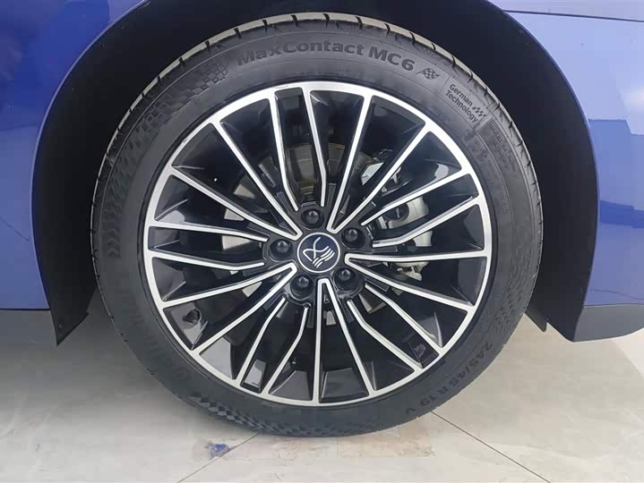 Фото 6 - BYD Han