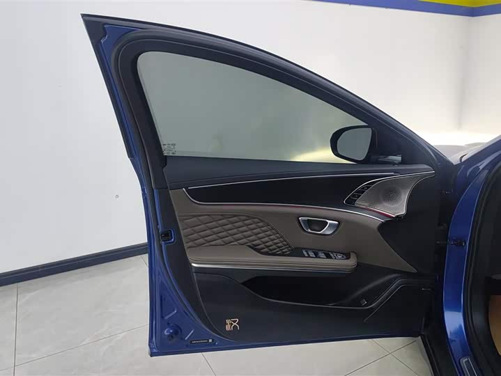 Фото 7 - BYD Han