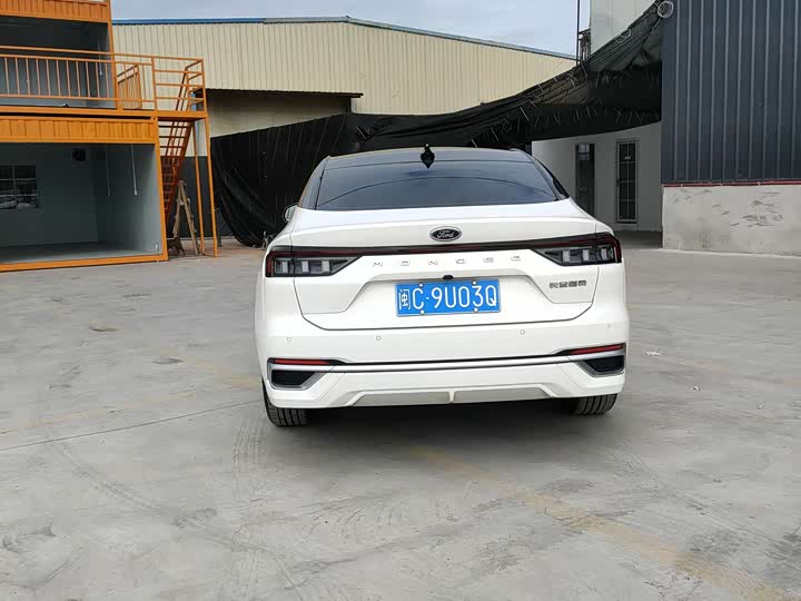 Фото 9 - Ford Mondeo