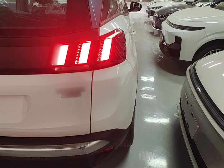 Фото 8 - Peugeot 4008