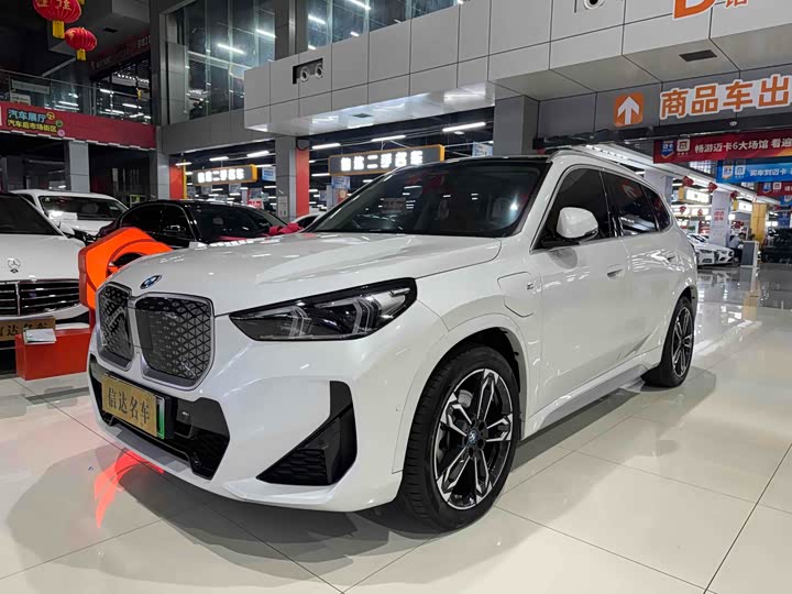 Фото 1 - BMW iX1