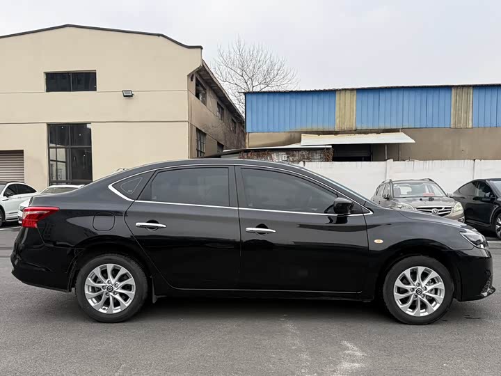 Фото 9 - Nissan Sylphy