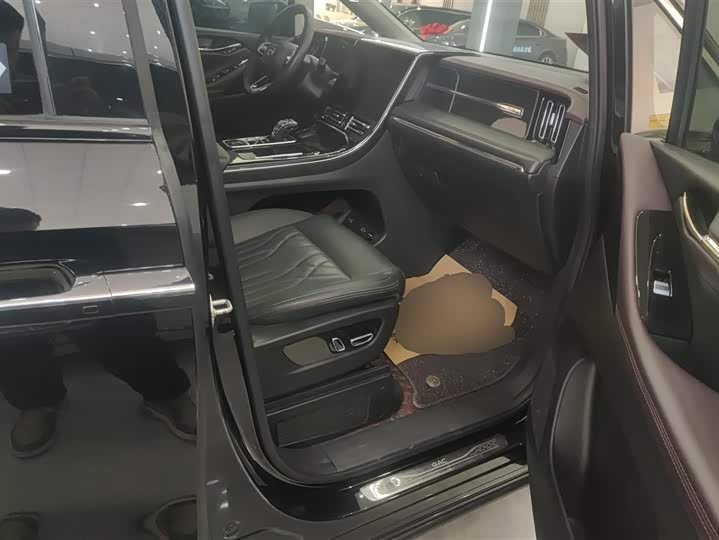 Фото 8 - GAC Trumpchi M8