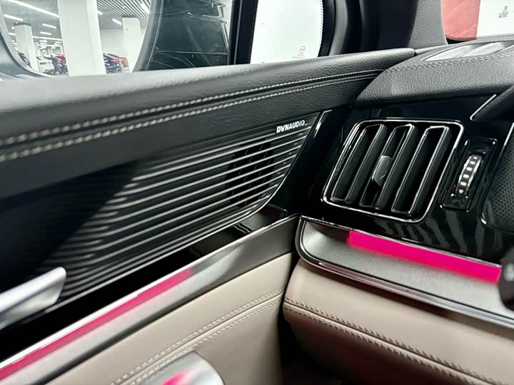 Фото 9 - BYD Tang Hybrid/EV