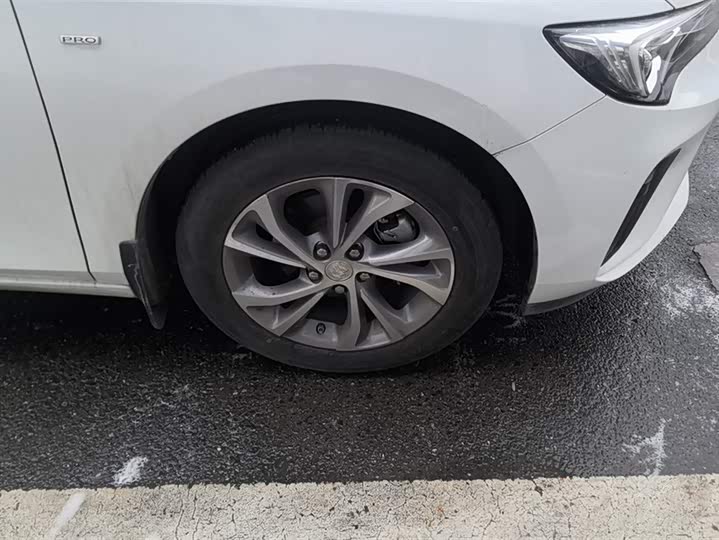 Фото 6 - Buick Verano