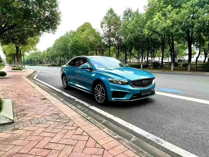 Фото 3 - Geely Preface