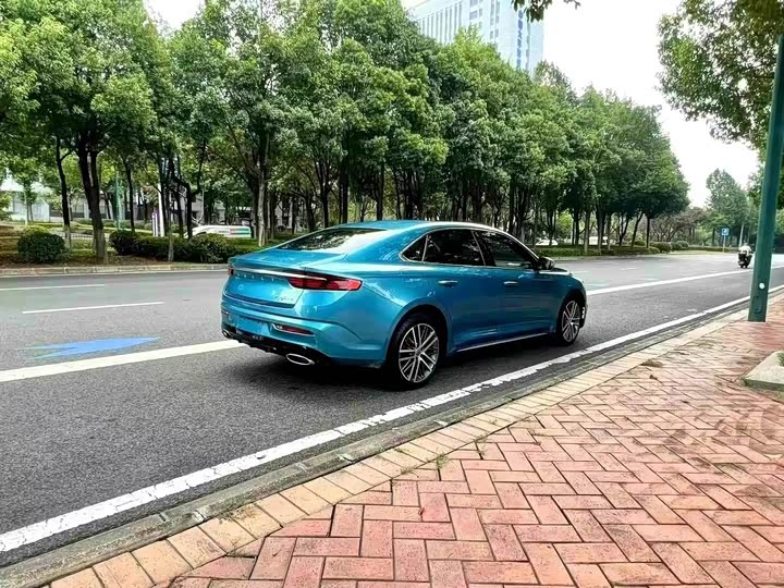 Фото 9 - Geely Preface