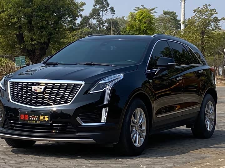 Фото 1 - Cadillac XT5