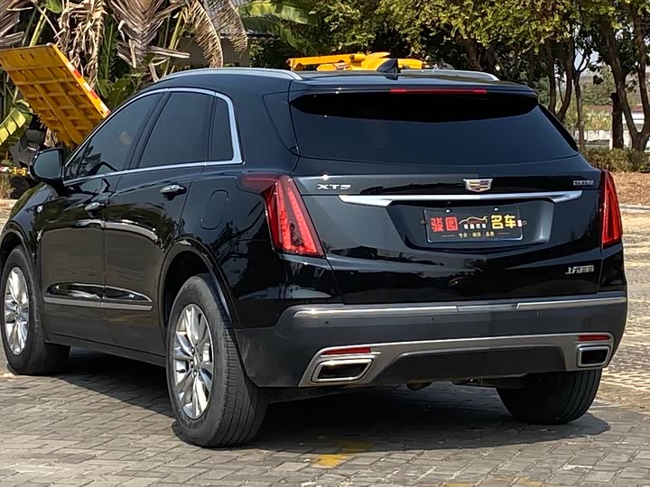 Фото 4 - Cadillac XT5
