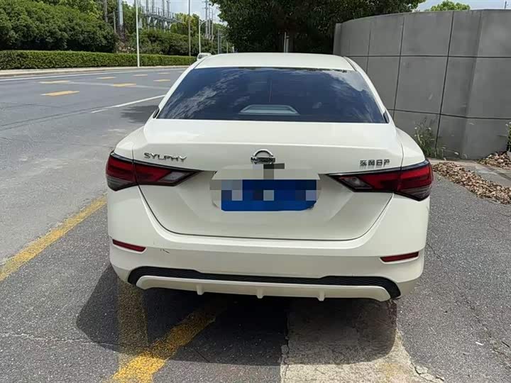 Фото 6 - Nissan Sylphy