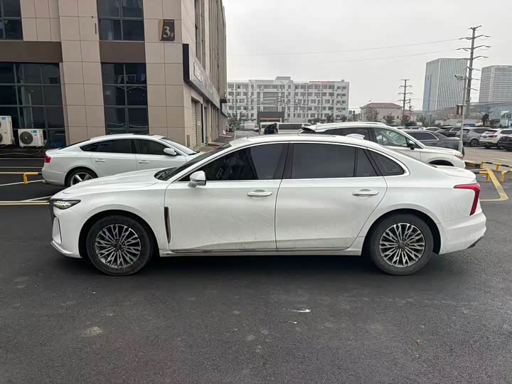 Фото 3 - Hongqi H5