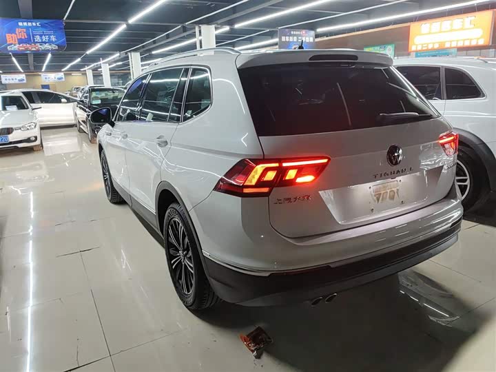 Фото 5 - Volkswagen Tiguan L Pro
