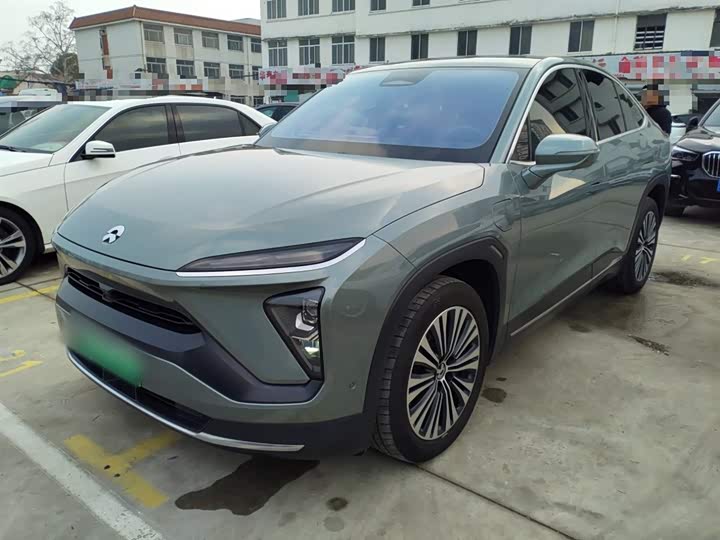 Фото 2 - Nio EC6