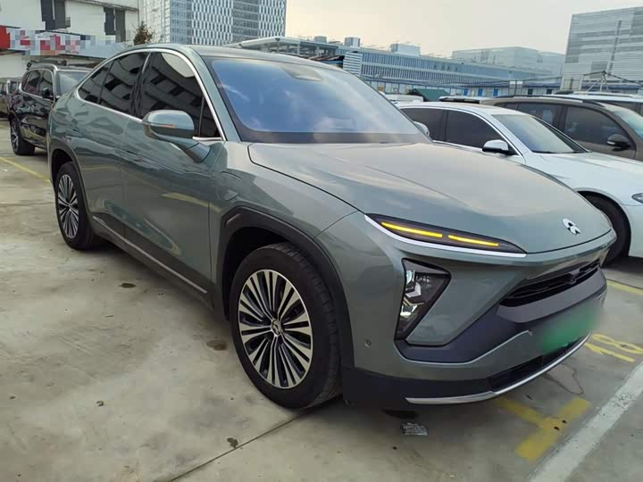 Фото 4 - Nio EC6