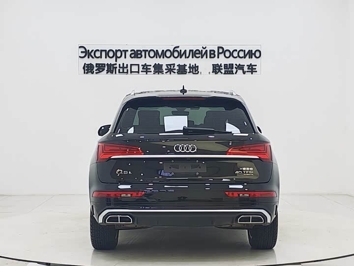 Фото 6 - Audi Q5L