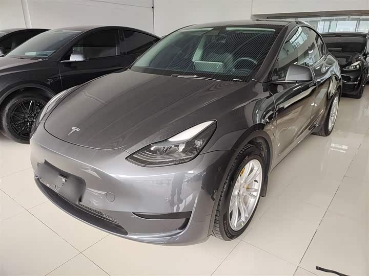 Фото 2 - Tesla Model Y