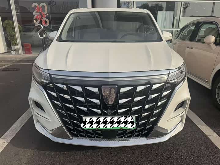 Фото 2 - Roewe iMax 8 EV