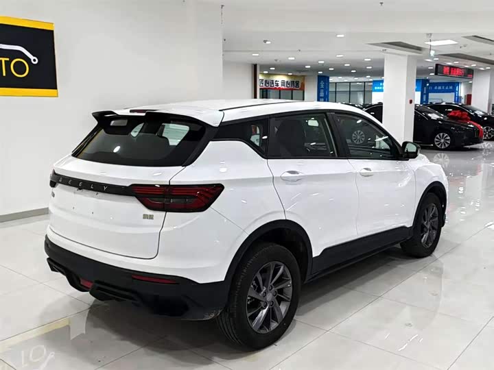 Фото 4 - Geely Coolray