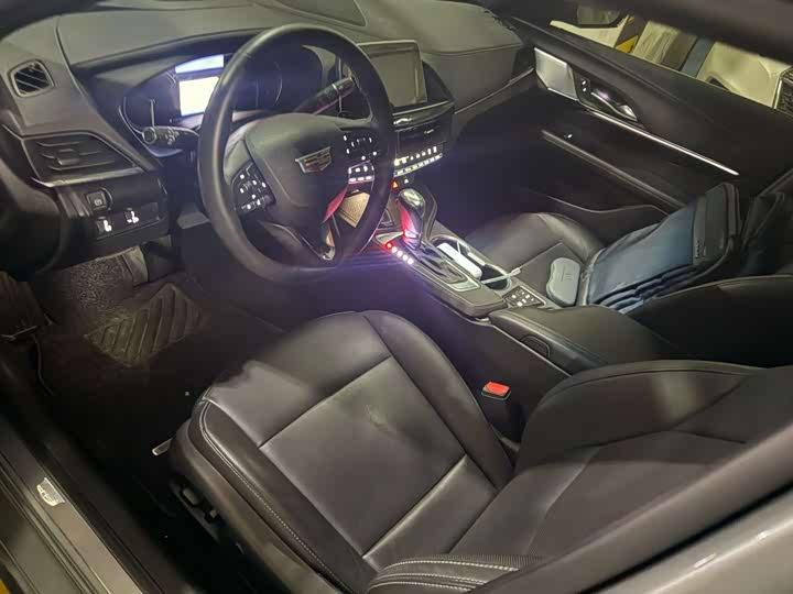 Фото 4 - Cadillac CT4