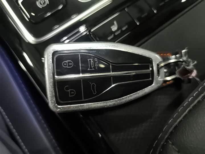 Фото 9 - Hongqi HS5