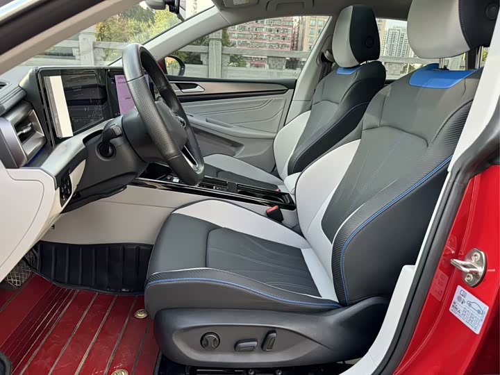 Фото 9 - Volkswagen Lamando L